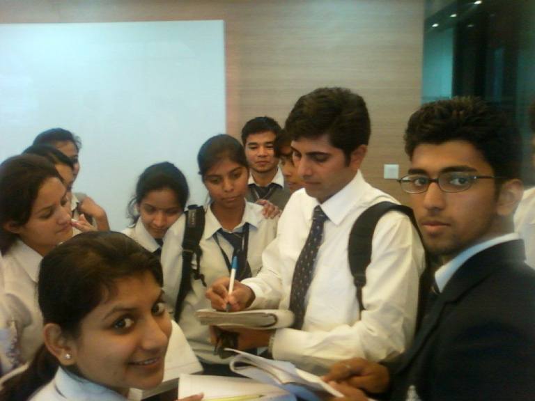 Avdhesh Tondak with the students of Roorkee Institute of Technology, Uttarakhand